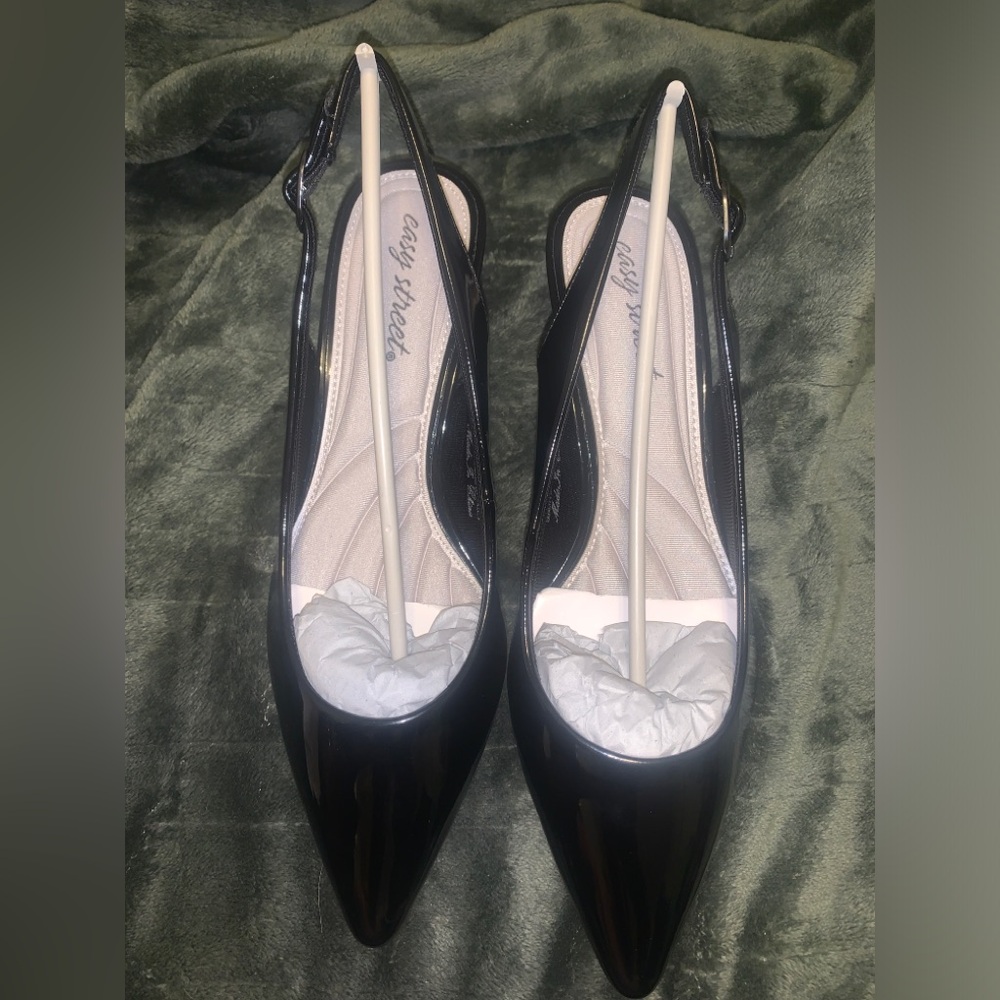 EASY STREET FAYE PUMP
